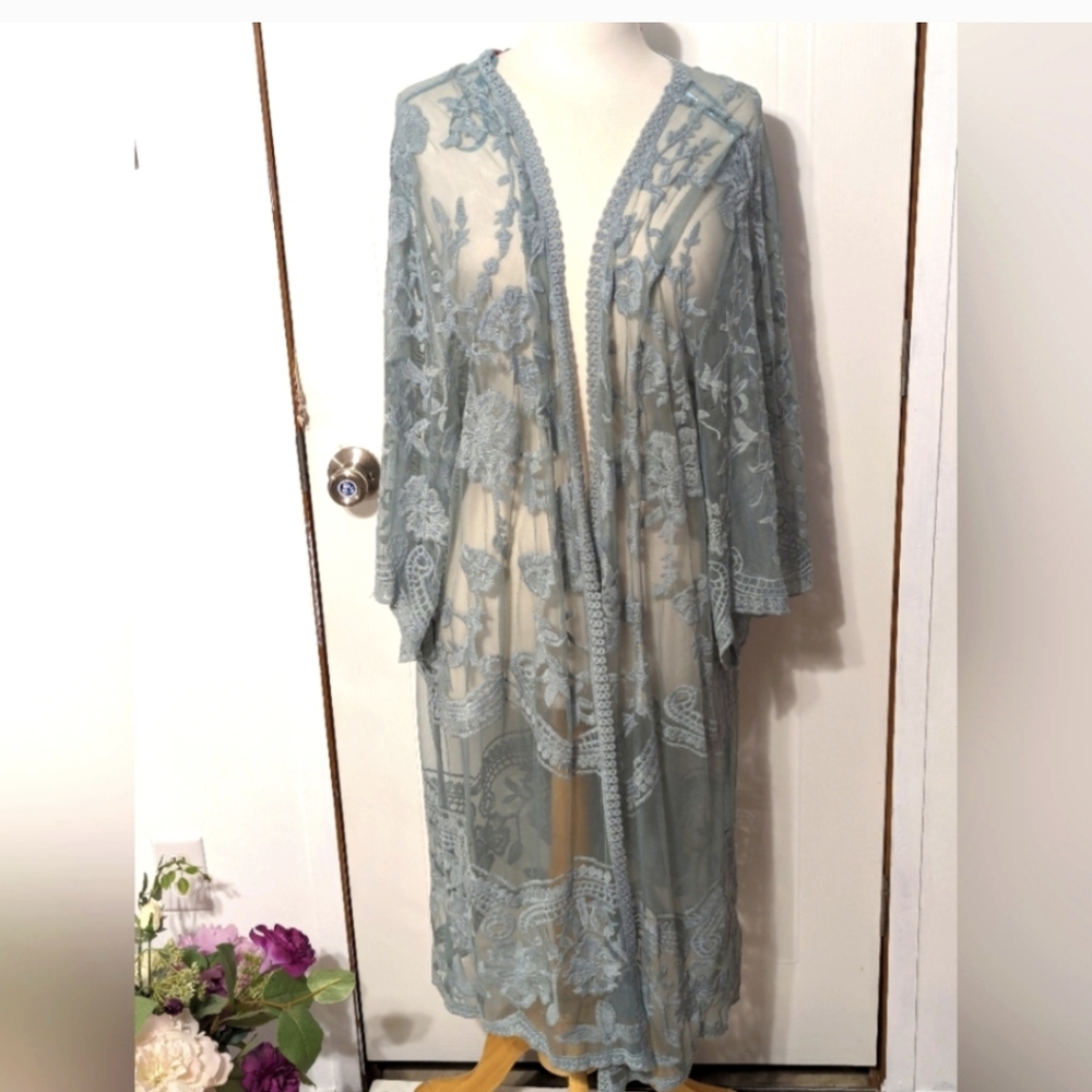 NWT She+ Sky  Cardigan C205